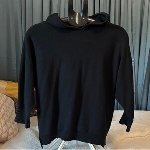 Black sweater. Hooded. Large. Ttahari